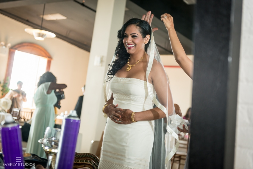 Liberty Warehouse wedding in Red Hook, Brooklyn. Photos by Everly Studios.