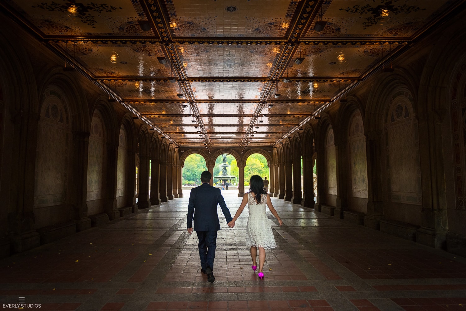 Central Park engagement photos. Photos by New York wedding photographer Everly Studios, www.everlystudios.com