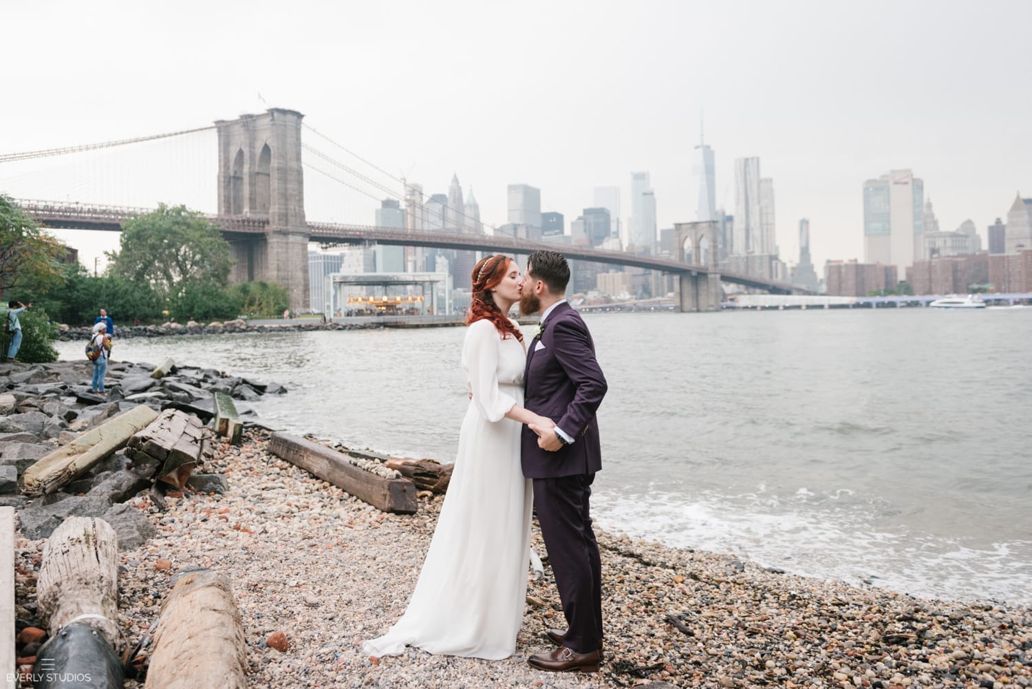 Brooklyn Bridge Park elopement, NYC. Photos by NYC elopement photographer Everly Studios, www.everlystudios.com