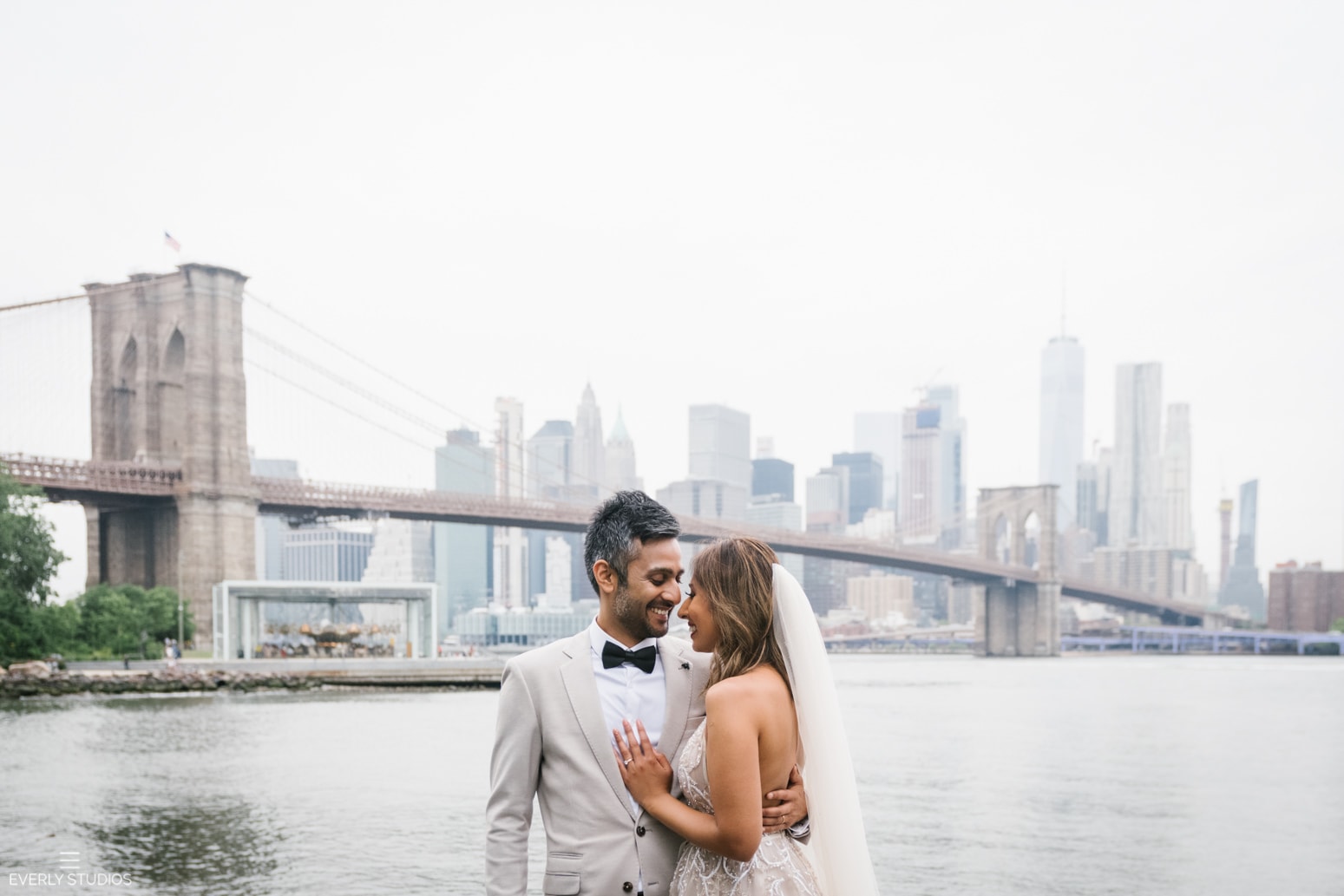 Brooklyn Bridge Park wedding photos. Photo by NYC wedding photographer Everly Studios, www.everlystudios.com
