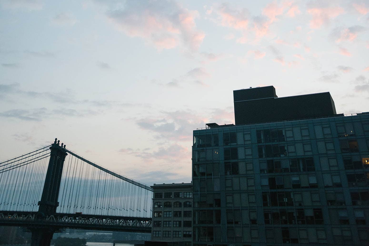 brooklyn bridge at sunrise