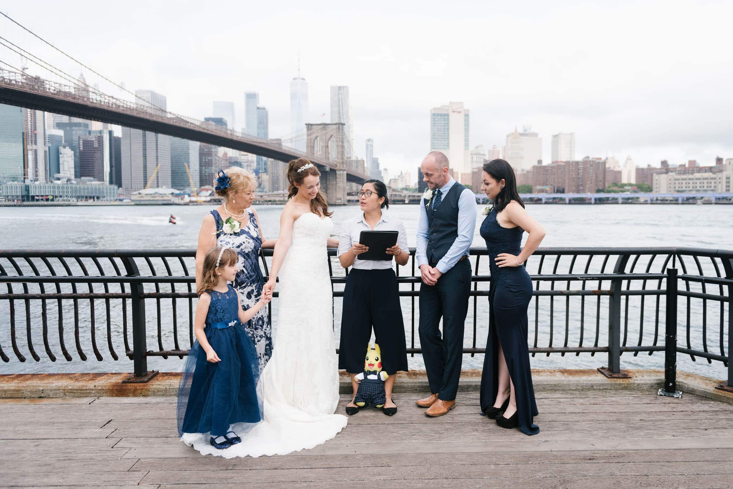 wedding officiant for NYC elopement in Brooklyn Bridge Park